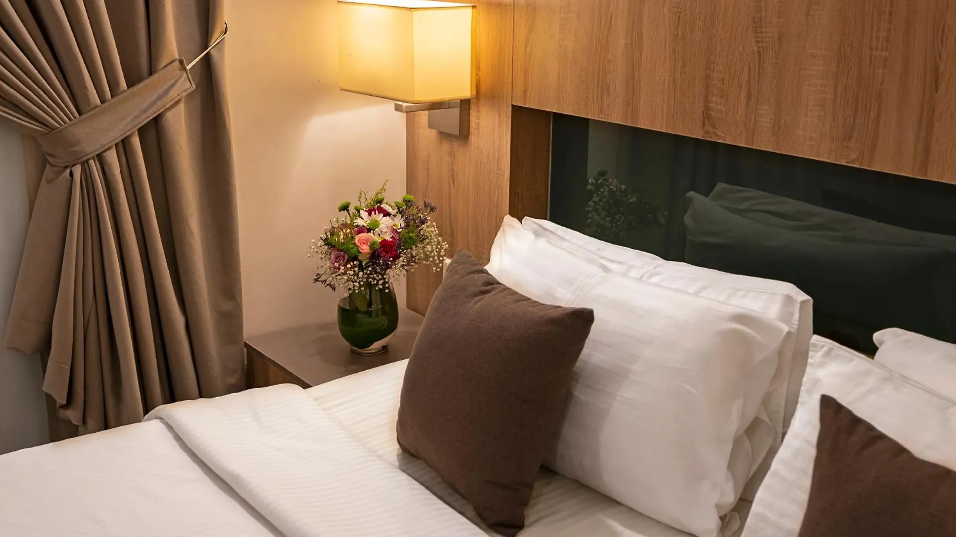 Laten Suites Prince Sultan Jeddah Aparthotel