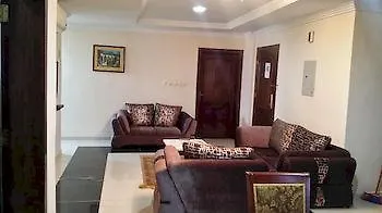 Laten Suites Prince Sultan Jeddah